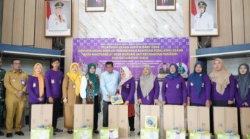 Bupati Tangerang Serahkan Bantuan Usaha, Puluhan Pelaku UMKM Dilatih Produksi Keripik Baby Crab