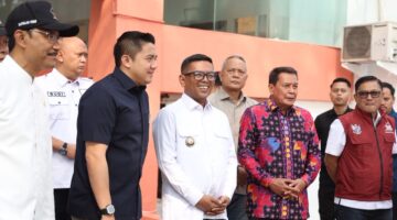 Bupati Maesyal Dampingi Seskab Teddy dan Mensos Gus Ipul Tinjau Sekolah Rakyat di Curug