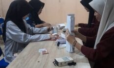 Lima Siswa SMKN 2 Tangerang Jalani PKL di Kantor Desa Karet